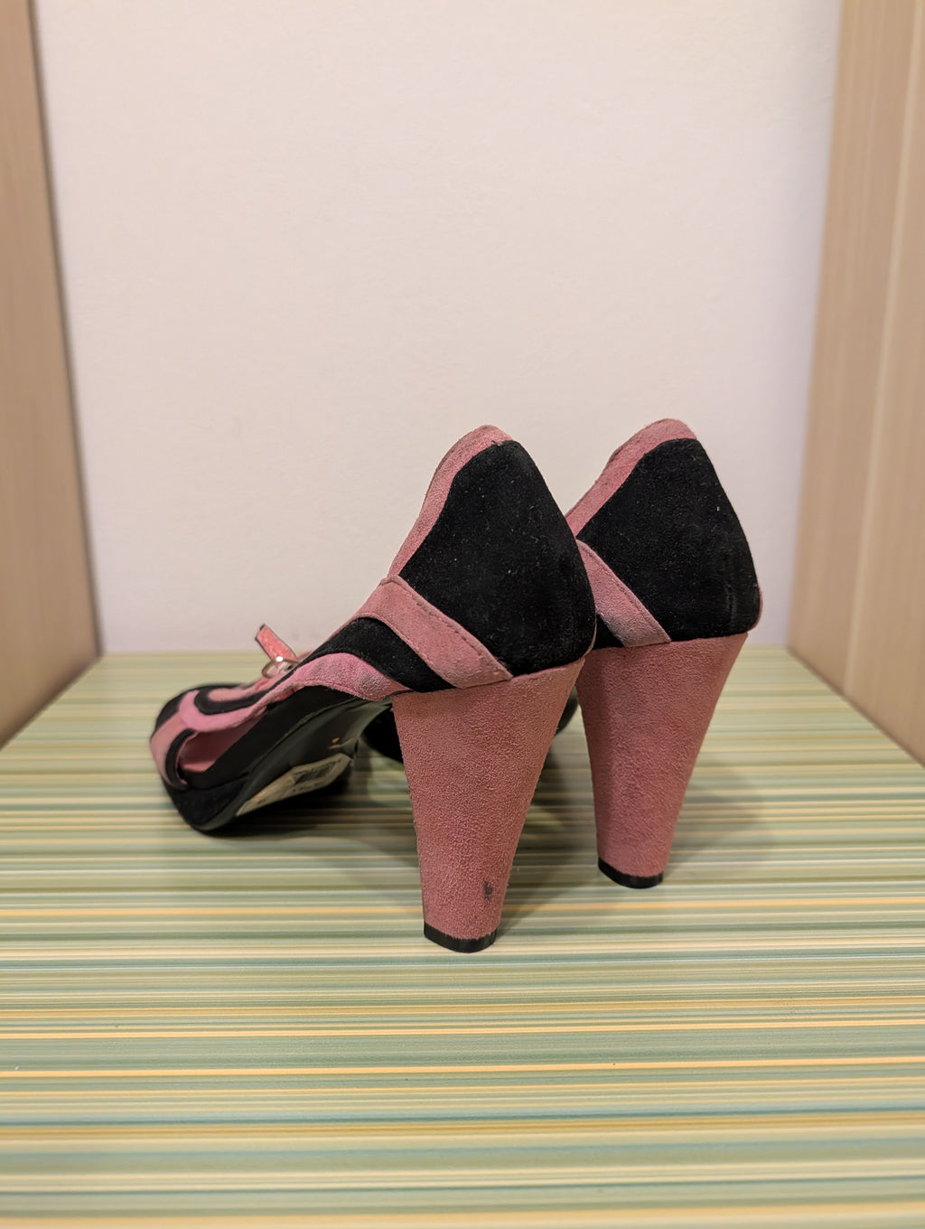 Buty na obcasie czarno-różowe czółenka 38 - tył