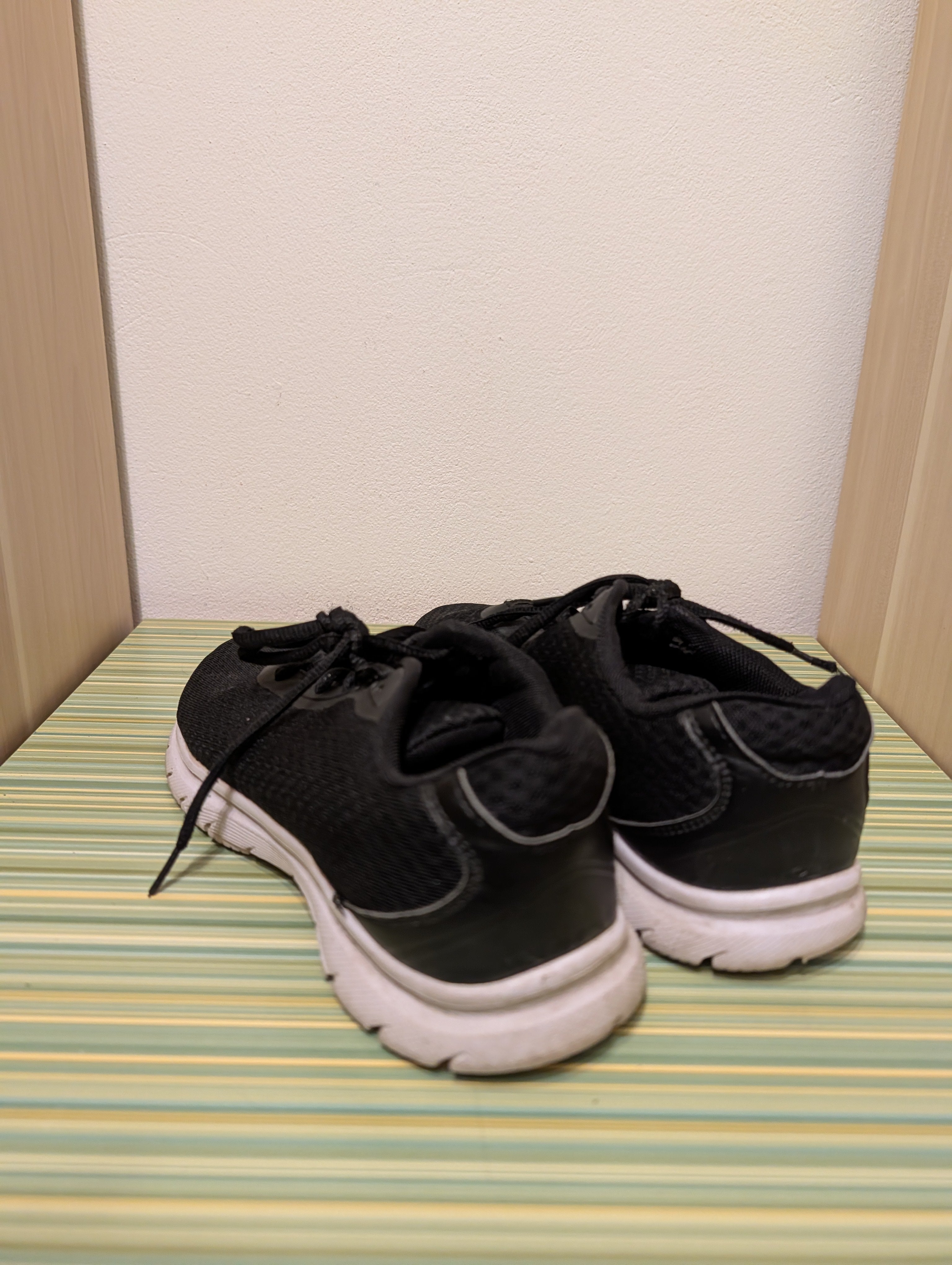 Sneakersy czarne mesh 39 - tył
