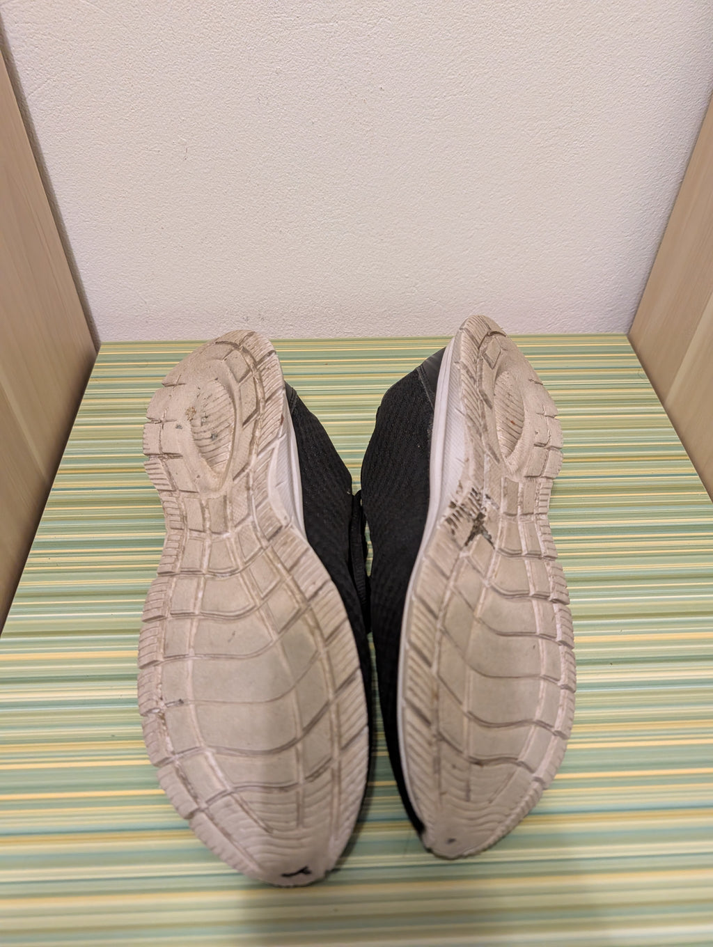 Sneakersy czarne mesh 39 - podeszwa