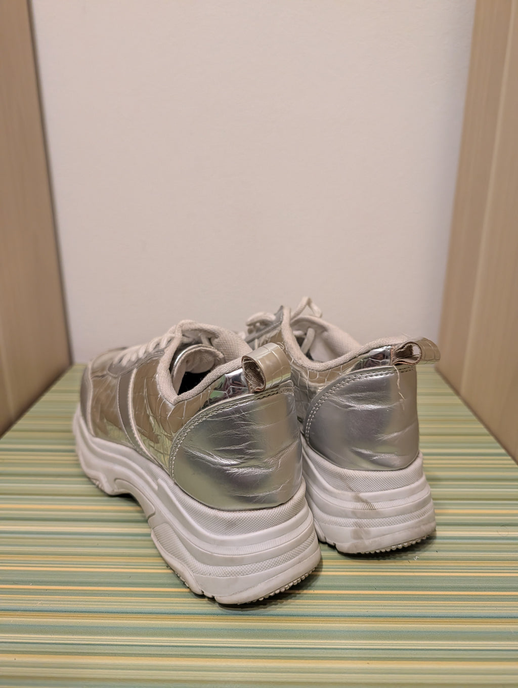 Sneakersy srebrne chunky 37 - tyl platforma