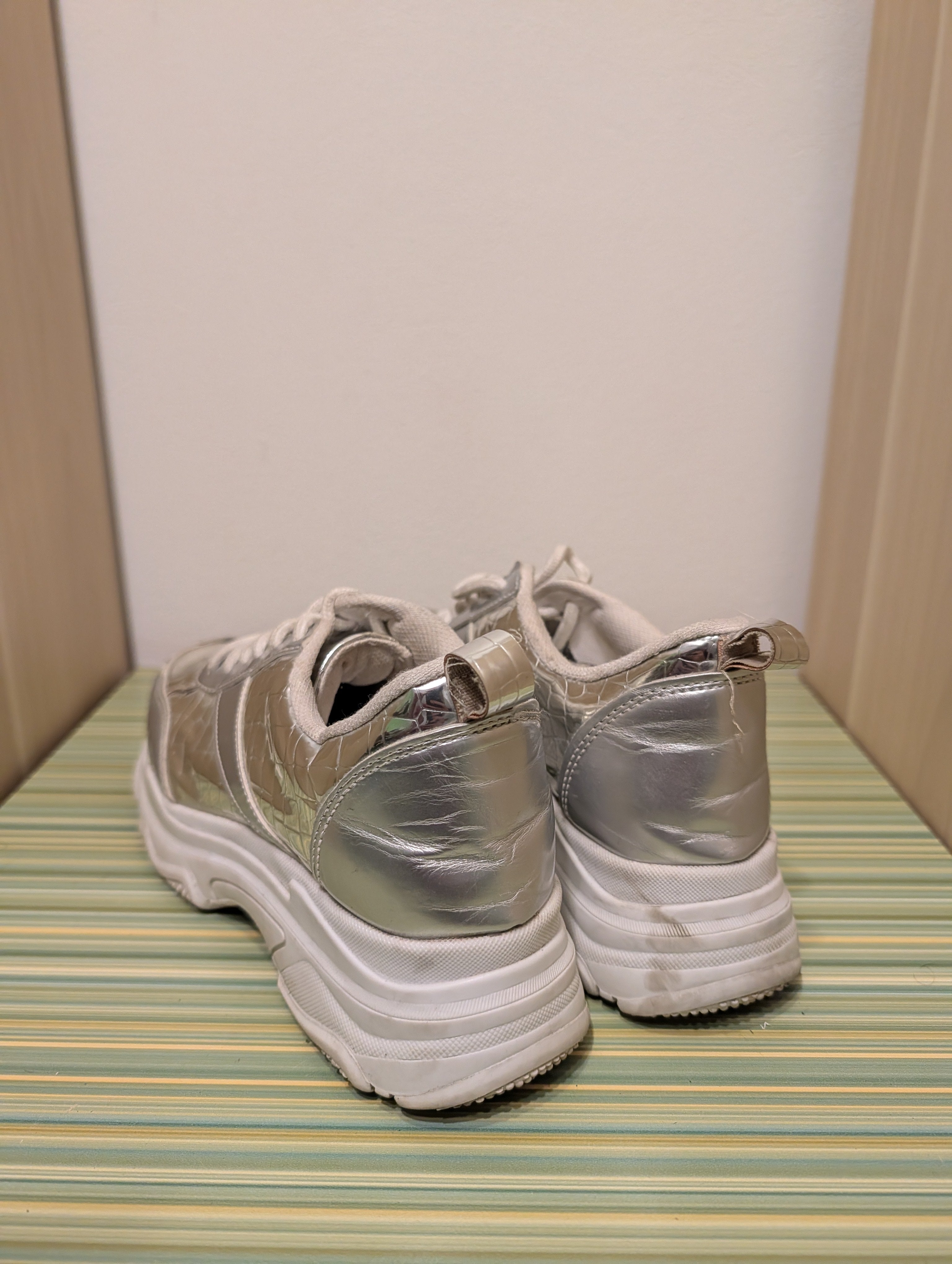 Sneakersy srebrne chunky 37 - tyl platforma