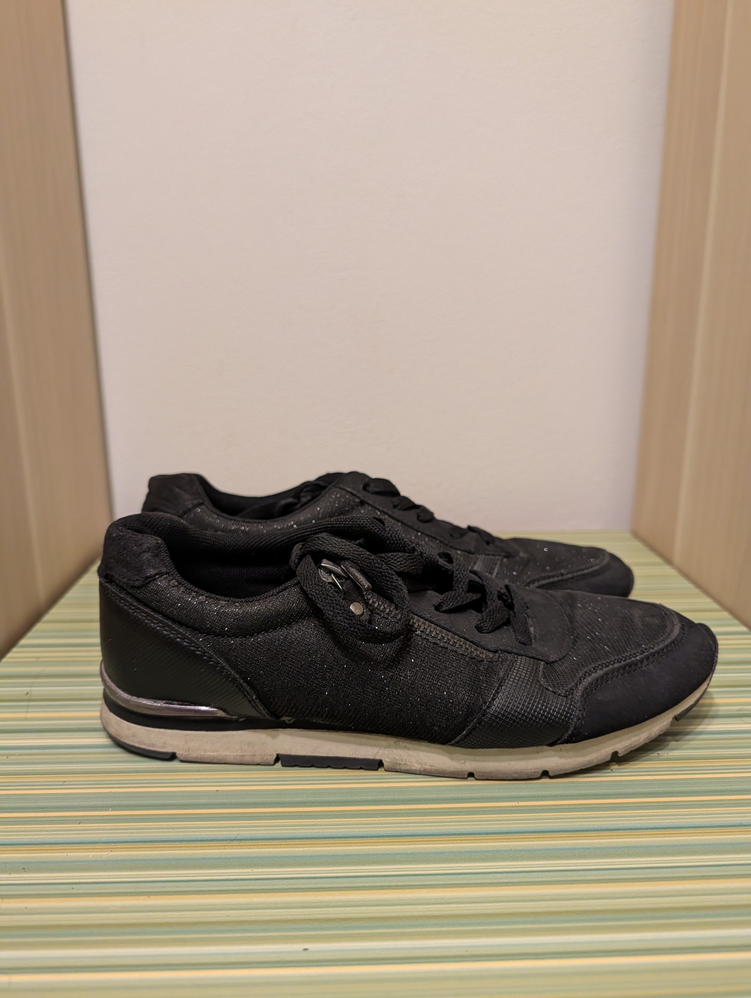 Sneakersy Graceland czarne glitter 38 - bok zamek blyskawiczny