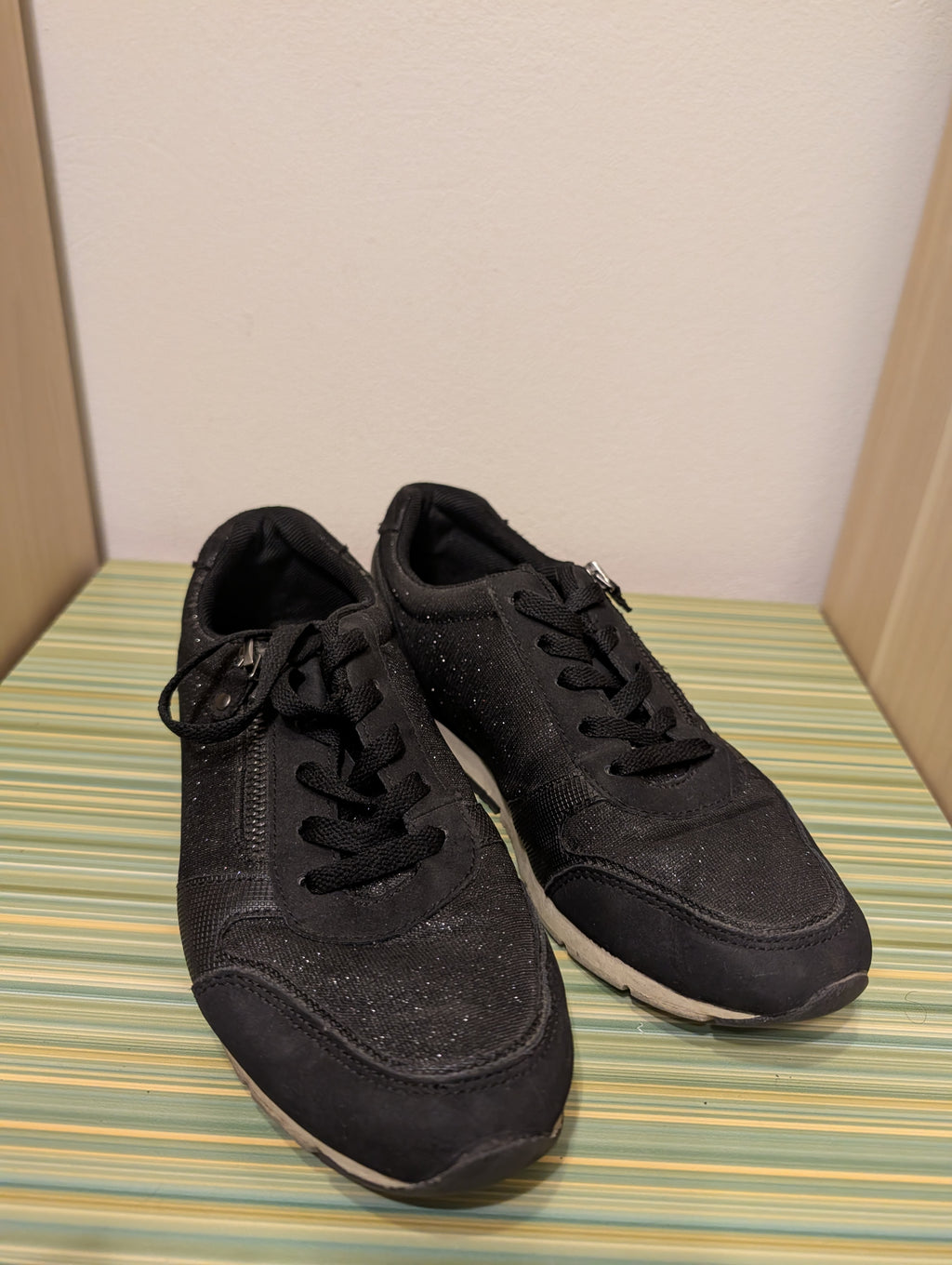 Sneakersy Graceland czarne glitter 38 - para przodem