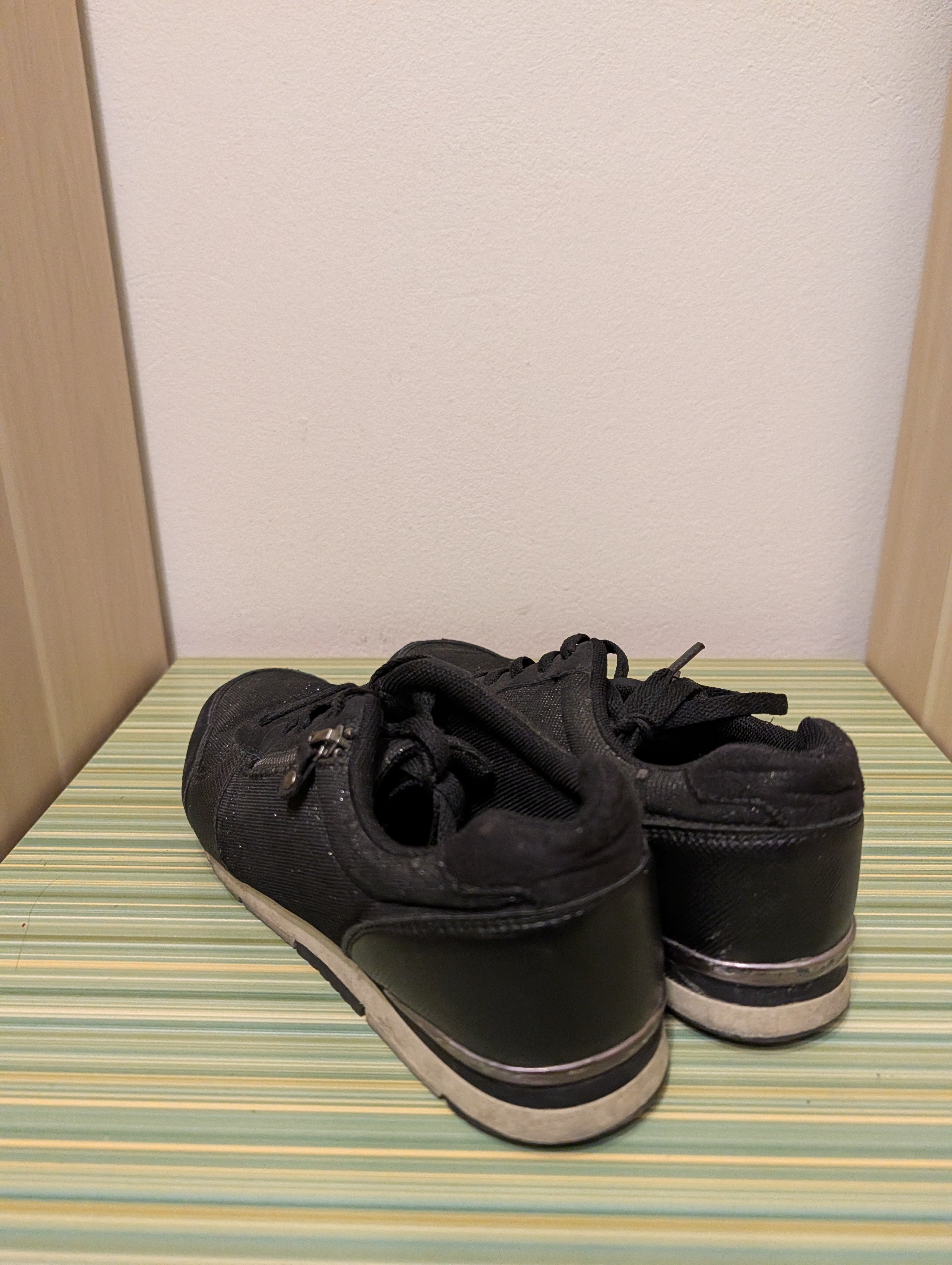Sneakersy Graceland czarne glitter 38 - tyl para
