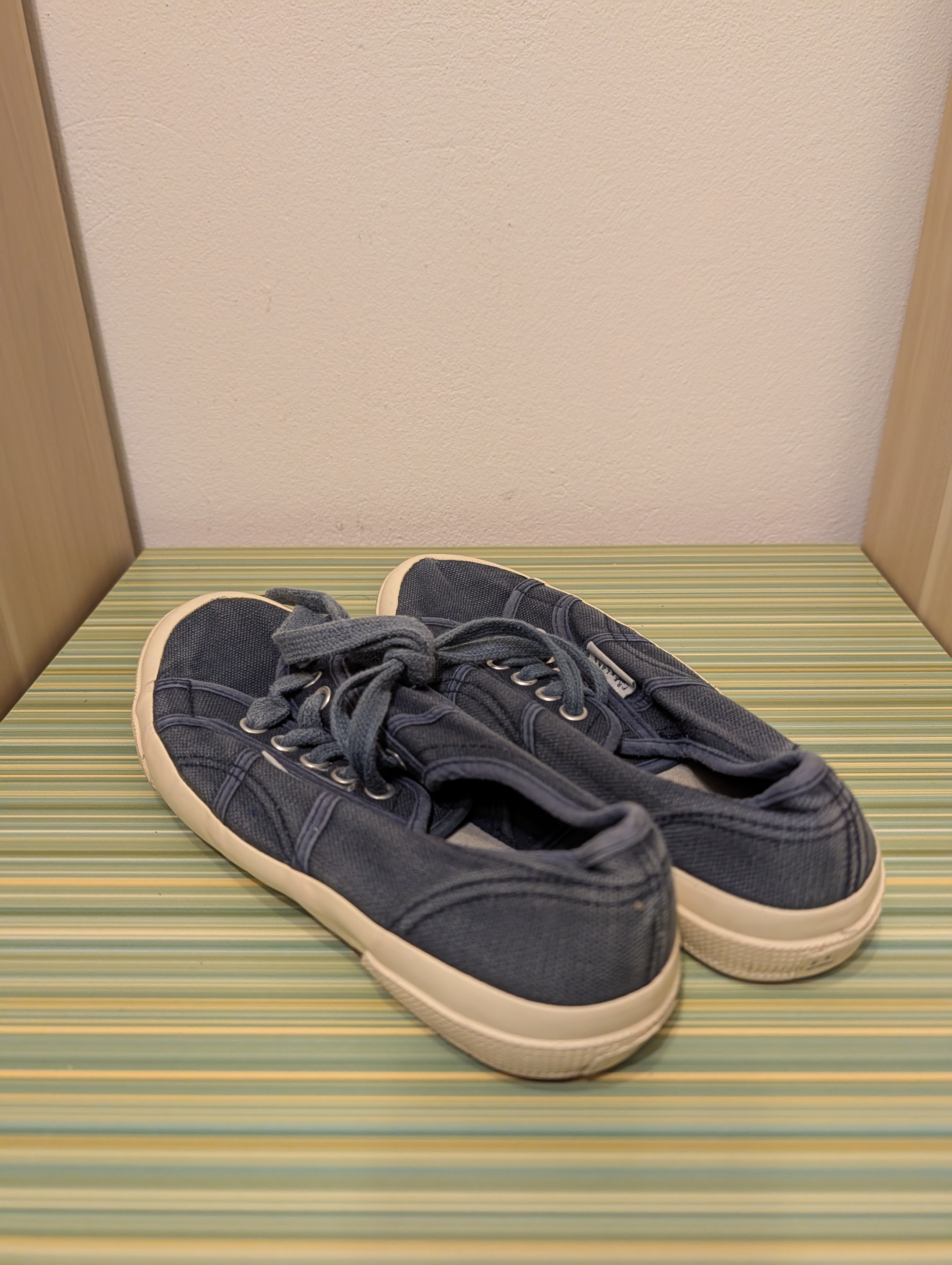 Tenisowki Superga granatowe 38 - tyl para pieta logo