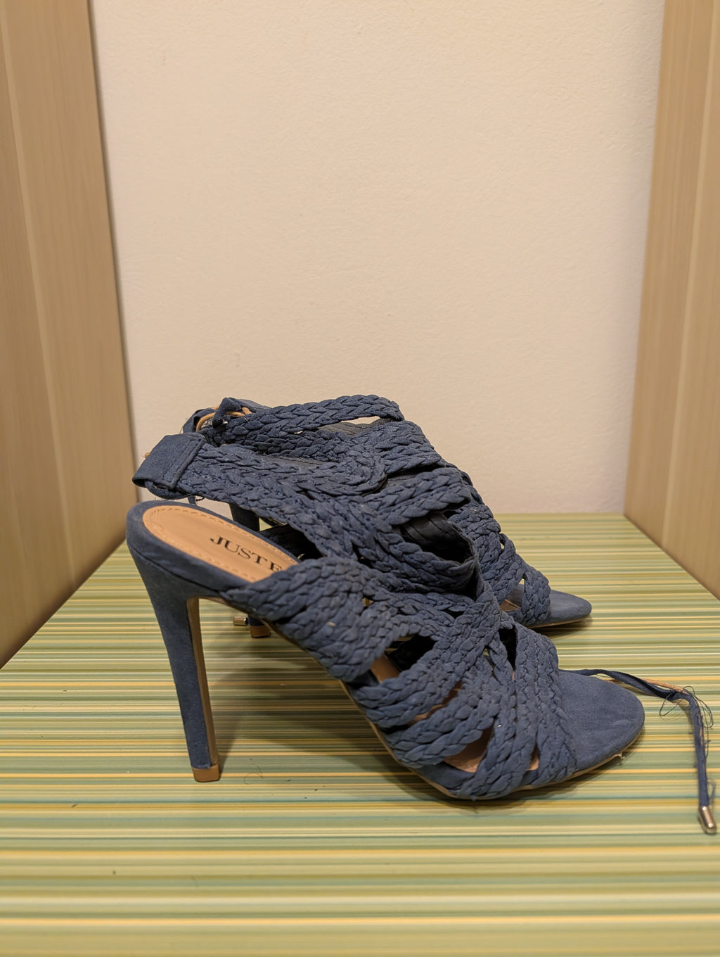 Sandały Just Fab niebieskie plecione 37,5 - bok lewy szpilka lace-up